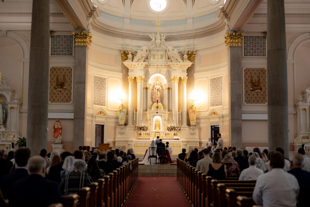 Beautiful Latin Wedding being celebrated at St. Elizabeth of Hungary Catholic Parish in Cleveland, OH.